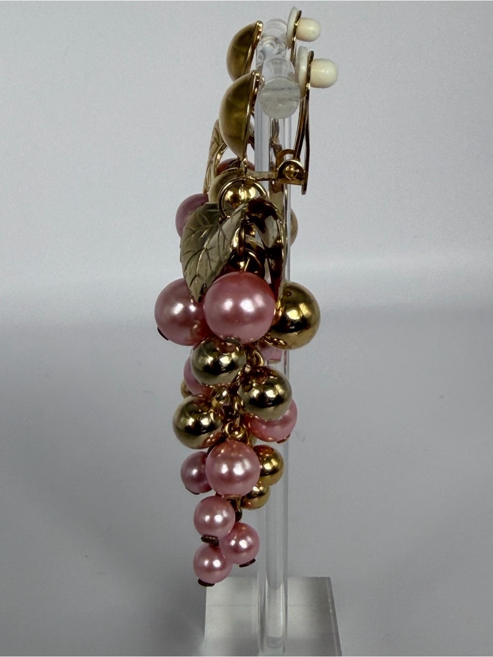 Pretty Pink & Gold Fashion Grape Cluster 3 inch Dangle Clip Earrings VTG Light - Picture 5 of 7